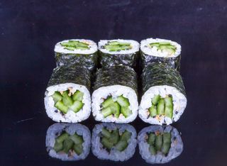 Хосомаки Краставица (6бр-125г)