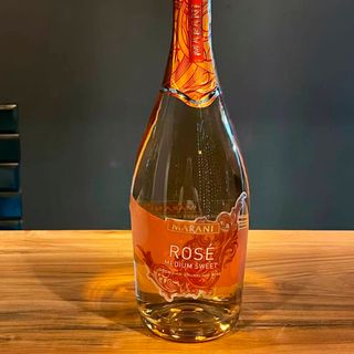 Marani medium-sweet rose