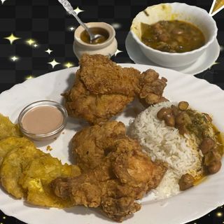 Arroz + menestra + pollo broster