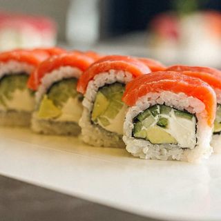 Філадельфія з лососем (270г)