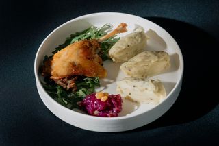 Pulpa de rata cu piure de trufe și dulceata de ceapa rosie