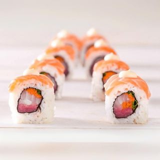 Сакура рол (360грам/8шт)