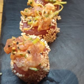 Gunkan Spicy Tuna (2 Unidades)