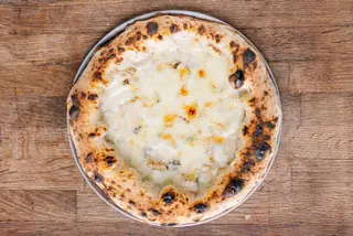 Pizza Quattro Formaggi (30Cm.)