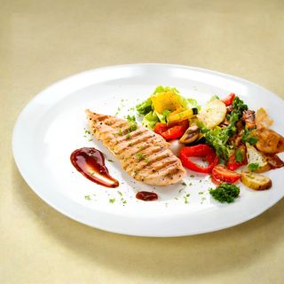 Пилешко филе (350г)