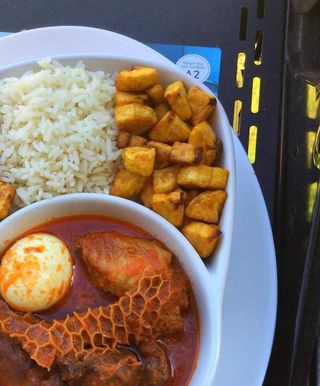 Riz Blanc Et Sauce Tomate