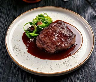 Mejilla de ternera al vino tinto (180 g.)