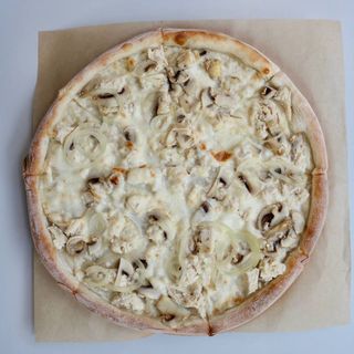 Піца Поло е фунгі (30см)