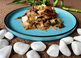 Kuey Teow cu vită (350g)