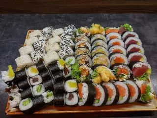 Maki sushi delux