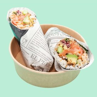 Sushi burrito salmón