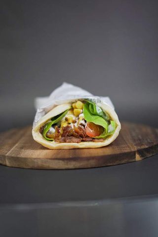 Extra veliki giros + Coca cola za 1 din