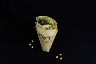 Млинець з куркою та кукурудзою