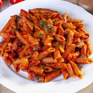 Pennette al sugo di pomodoro