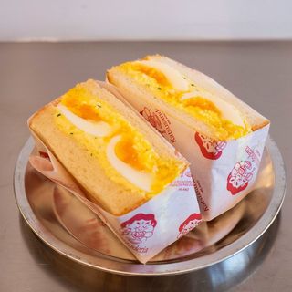 Tamago sando