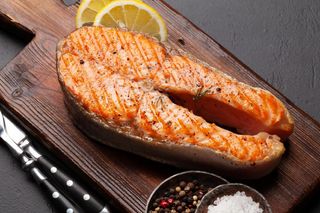 Grilled salmon steak 250 grams