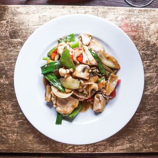 Пилешко с джинджифил и зеленчуци (250г)