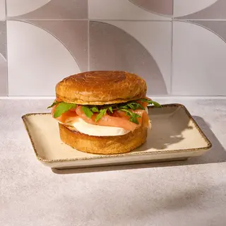 Bun Salmón