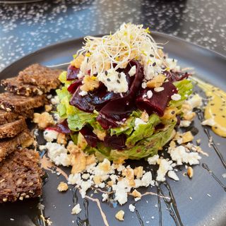 Beetroot Salad with Goat Cheese and Walnuts