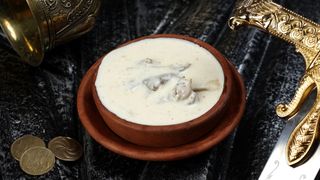 ტყის ორთქლი კეციდან - ხის სოკო კეცზე