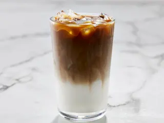 Iced caramel macchiato