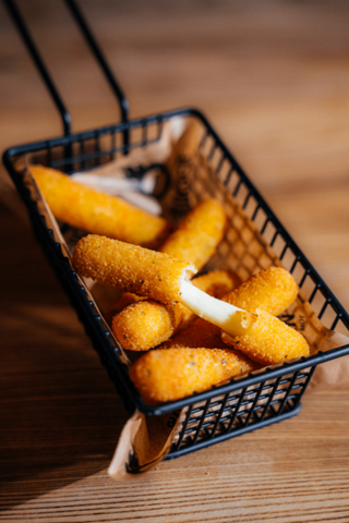 MOZZARELLA STICKS