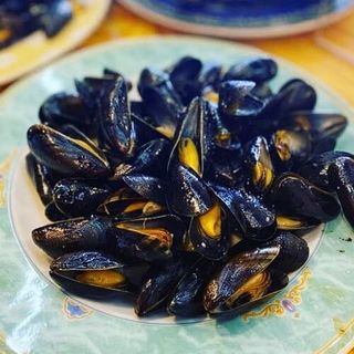 Mejillones de roca a la plancha