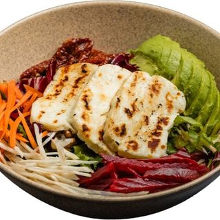 Salata Haloumi