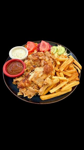 Doner kebab na talerzu duży