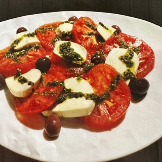 Салата Капрезе (400г)