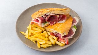 Sendvič sa pršutom