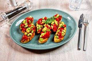 Bruschette cu avocado