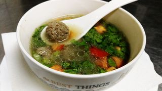 Teleća supa sa knedlama