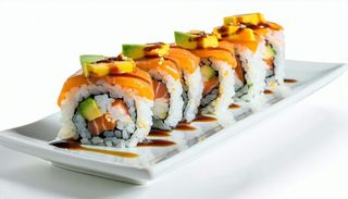 Uramaki salmon mango 8 pezzi