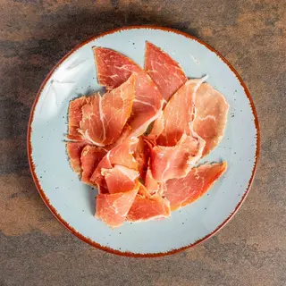 Carpaccetto di Girello con Carciofi, Parmigiana e Rucola