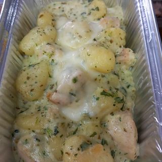 Njoke sa piletinom i spanaćem u pesto sosu