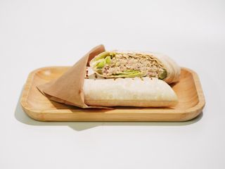 Рол з тунцем та овочами (320г)