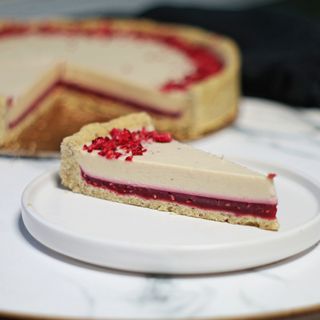 Tarta biała czekolada z maliną