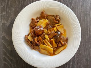 43 Vitello con bambù e funghi