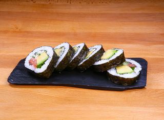 Футомаки пушена сьомга (6бр-155г)