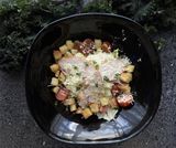 салат "цезарь" с курицей