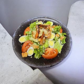 Салат цезар з креветкою (240г)