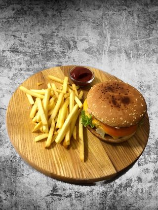 Бургер CHI (300/120/30г) 