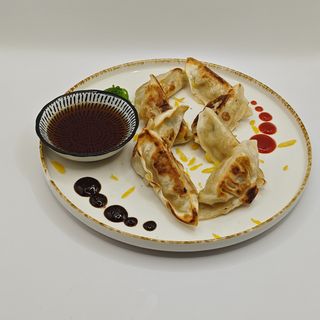 Веге гьоза със сос понзу