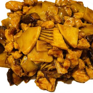 Pollo Con Bambú Y Setas china