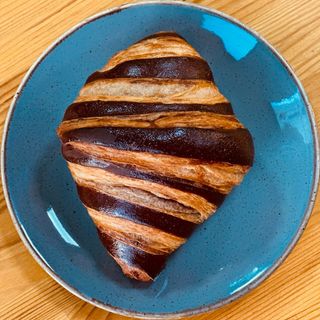 Круасан з шоколадом (80г)