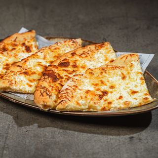 Пърленка със сирене и моцарела (230г)