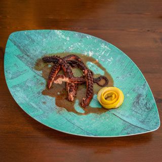 Pulpo rockero al horno