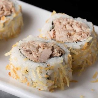 Maguro cotto uramaki