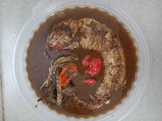 Sauce djoublé au brochet fumé avec du foutou 